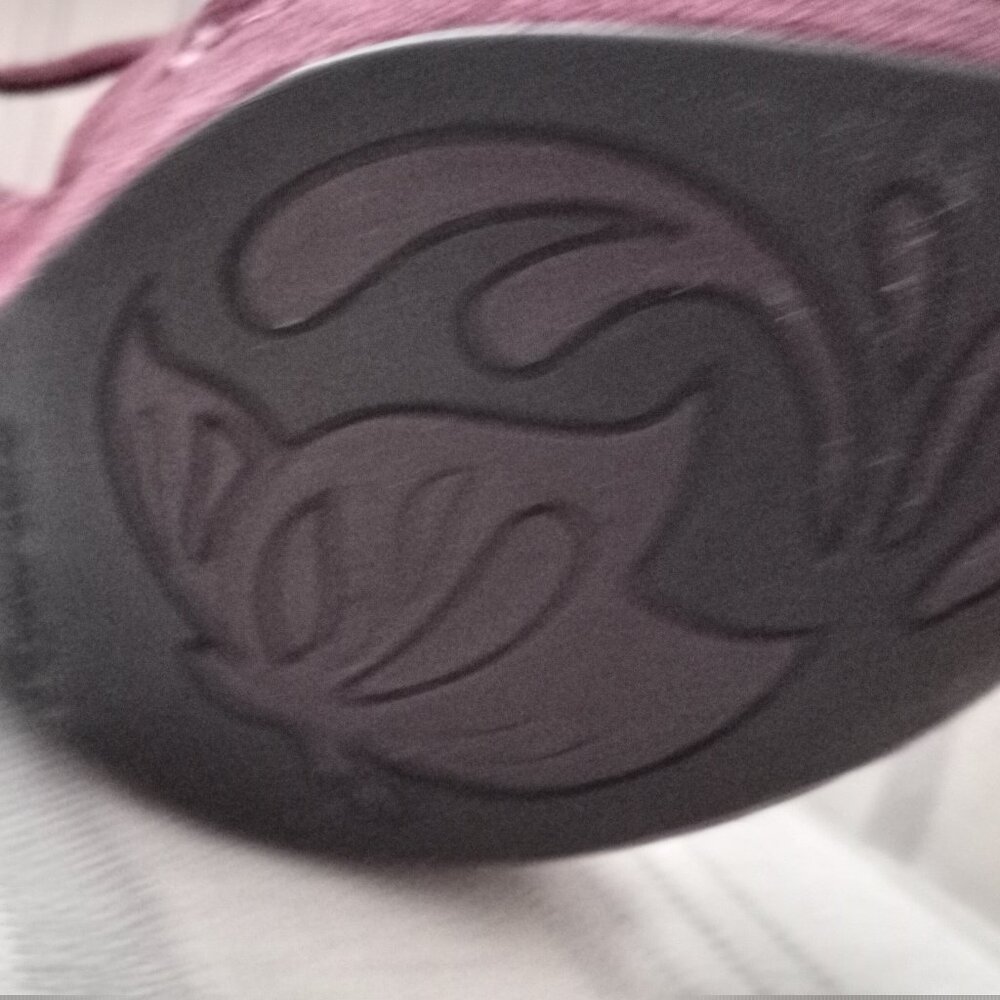 'Born Crown' Burgundy Suede T Bar Platform Size 7.5 EUC - Picture 10 of 15